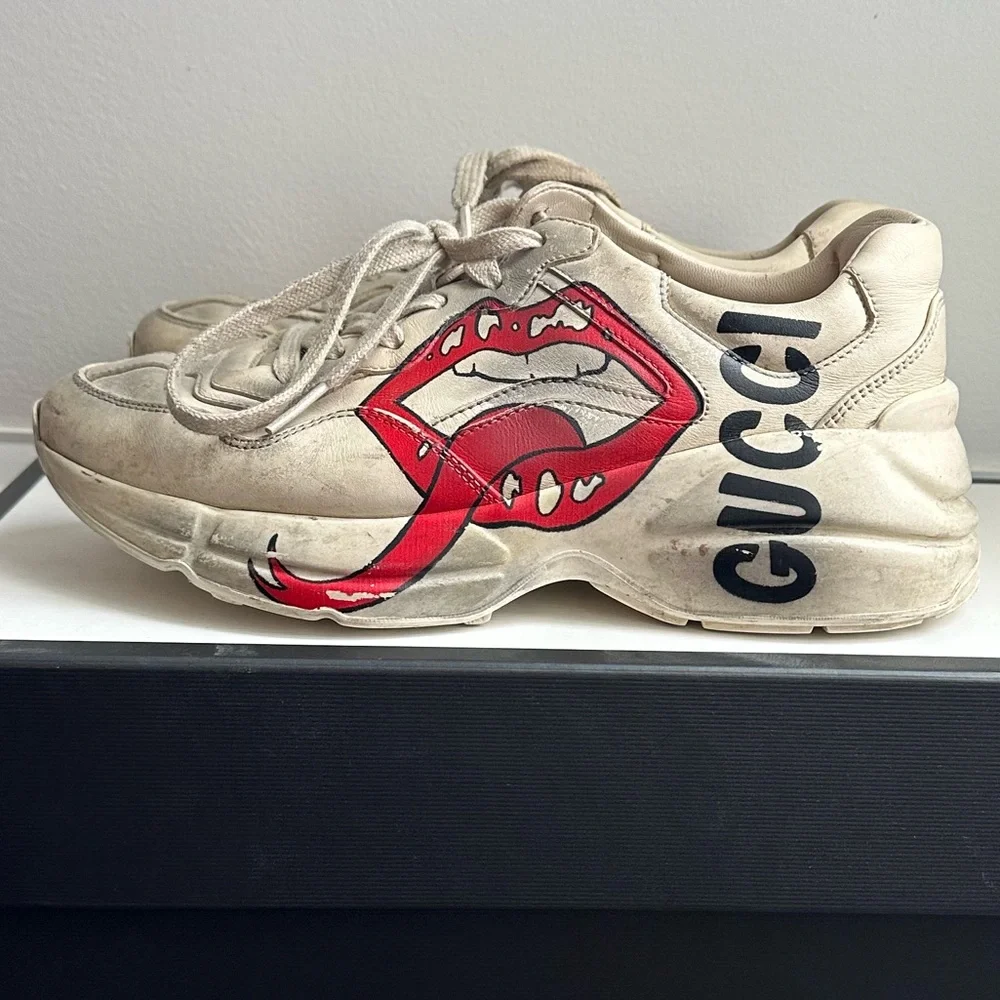 Gucci Rhyton Distressed Mouth Sneakers - White and Red Size 37.5